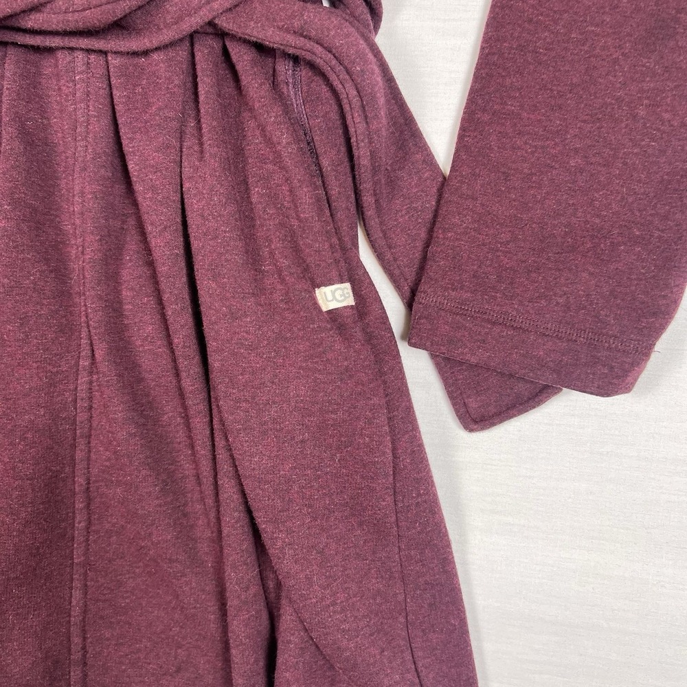 UGG Plush Fleece Belted Robe Bathrobe‎ Womens Medium Burgundy Lounge Cozy Shawl - Picture 8 of 16
